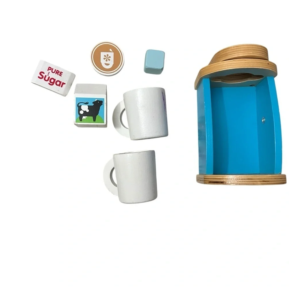 Melissa & Doug Wooden Toy Coffee Set with Blue and White Accessories